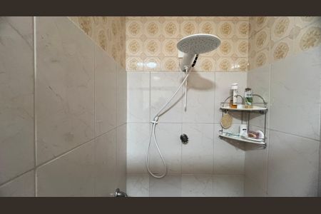 Casa à venda com 110m², 2 quartos e 2 vagasBanheiro