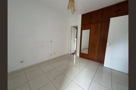 Apartamento à venda com 123m², 3 quartos e 2 vagas Apartamento à venda com 123m², 3 quartos e 2 vagasSuíte