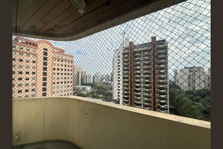 Apartamento à venda com 123m², 3 quartos e 2 vagas Apartamento à venda com 123m², 3 quartos e 2 vagasSacada