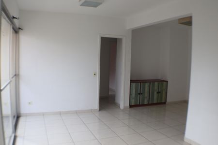 Apartamento à venda com 123m², 3 quartos e 2 vagas Apartamento à venda com 123m², 3 quartos e 2 vagasSala