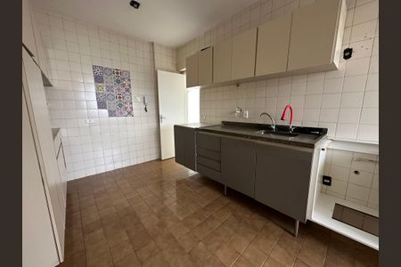 Apartamento à venda com 123m², 3 quartos e 2 vagas Apartamento à venda com 123m², 3 quartos e 2 vagasCozinha