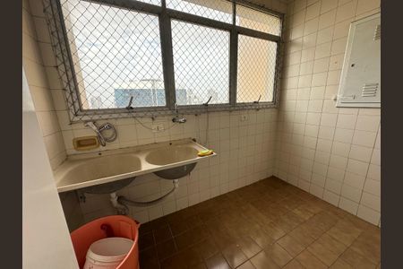 Apartamento à venda com 123m², 3 quartos e 2 vagas Apartamento à venda com 123m², 3 quartos e 2 vagasÁrea de Serviço