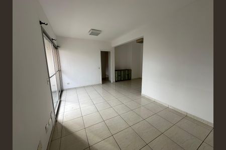 Apartamento à venda com 123m², 3 quartos e 2 vagas Apartamento à venda com 123m², 3 quartos e 2 vagasSala