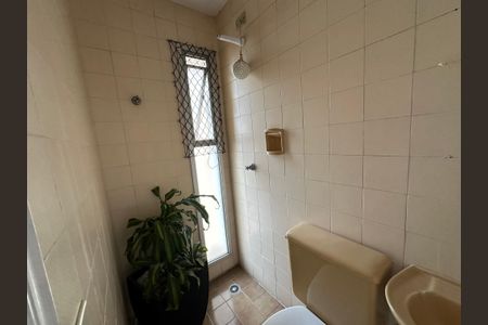 Apartamento à venda com 123m², 3 quartos e 2 vagas Apartamento à venda com 123m², 3 quartos e 2 vagasBanheiro de serviço