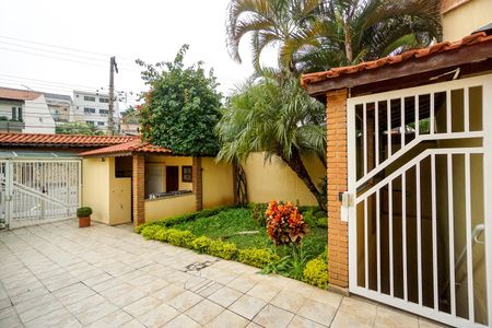Casa de condomínio à venda com 115m², 2 quartos e 2 vagasEntrada