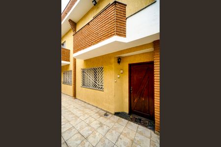 Casa de condomínio à venda com 115m², 2 quartos e 2 vagasFachada