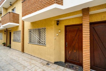 Casa de condomínio à venda com 115m², 2 quartos e 2 vagasFachada