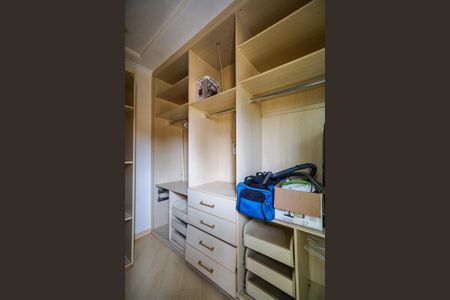 Casa de condomínio à venda com 115m², 2 quartos e 2 vagasCloset do quarto 02