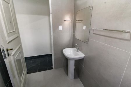 Casa para alugar com 70m², 2 quartos e sem vaga Casa para alugar com 70m², 2 quartos e sem vagaBanheiro