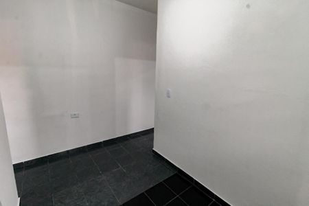 Casa para alugar com 70m², 2 quartos e sem vaga Casa para alugar com 70m², 2 quartos e sem vagaSala