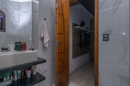 Casa à venda com 360m², 2 quartos e 3 vagasBanheiro da Suíte