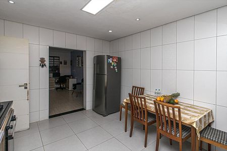 Casa à venda com 360m², 2 quartos e 3 vagasCozinha