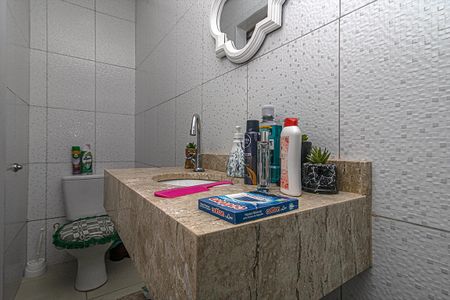 Casa à venda com 360m², 2 quartos e 3 vagasBanheiro