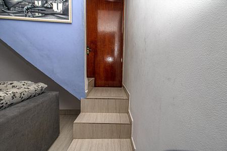 Casa à venda com 360m², 2 quartos e 3 vagasEscada