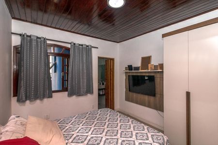 Casa à venda com 360m², 2 quartos e 3 vagasSuíte