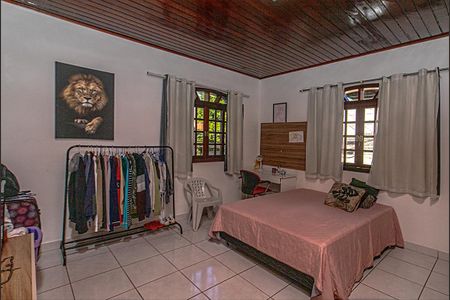 Casa à venda com 360m², 2 quartos e 3 vagasQuarto