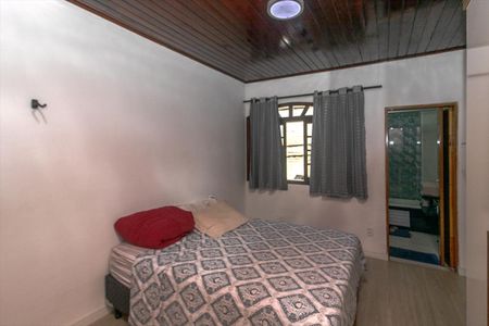 Casa à venda com 360m², 2 quartos e 3 vagasSuíte