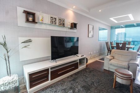 Casa à venda com 208m², 3 quartos e 4 vagasSala