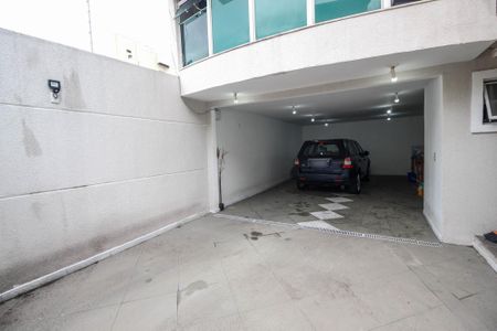 Casa à venda com 208m², 3 quartos e 4 vagasGaragem