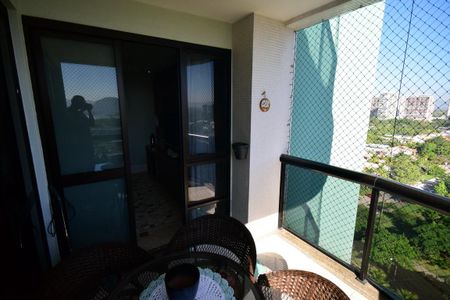 Apartamento à venda com 120m², 3 quartos e 2 vagasVaranda