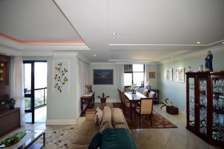 Apartamento à venda com 120m², 3 quartos e 2 vagasSala de Estar