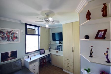 Apartamento à venda com 120m², 3 quartos e 2 vagasQuarto