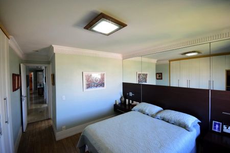 Apartamento à venda com 120m², 3 quartos e 2 vagasSuíte