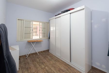Casa à venda com 250m², 3 quartos e 4 vagasQuarto 2