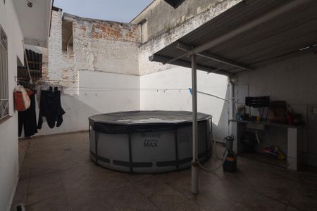 Casa à venda com 250m², 3 quartos e 4 vagasQuintal / Área de serviço