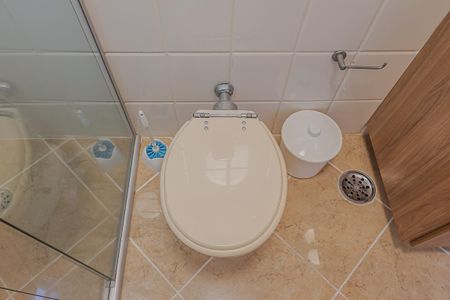 Casa para alugar com 250m², 5 quartos e 5 vagasBanheiro da Suíte 1