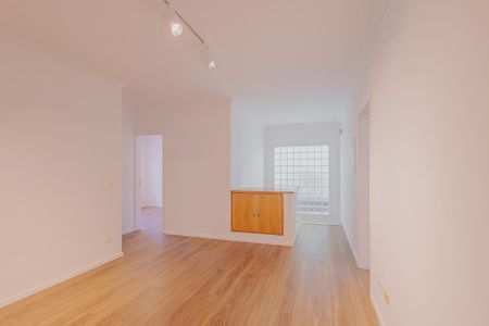 Casa para alugar com 250m², 5 quartos e 5 vagasCorredor