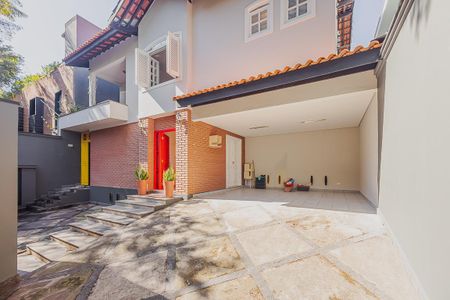 Casa para alugar com 250m², 5 quartos e 5 vagasGaragem