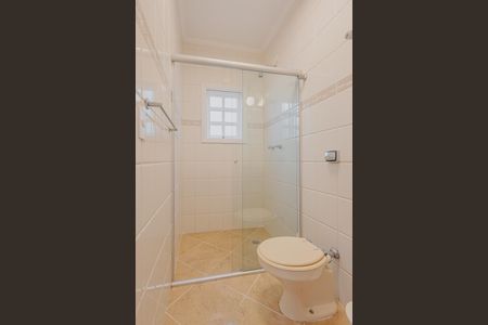 Casa para alugar com 250m², 5 quartos e 5 vagasBanheiro da Suíte 1