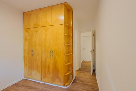 Casa para alugar com 250m², 5 quartos e 5 vagasSuíte 4