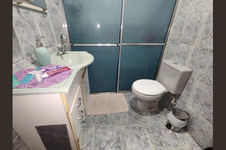 Casa à venda com 100m², 3 quartos e 1 vagaBanheiro 2