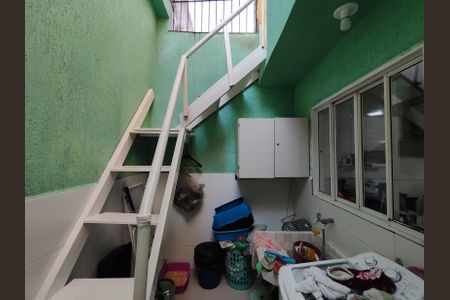 Casa à venda com 100m², 3 quartos e 1 vagaÁrea de Serviço