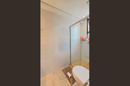 Apartamento à venda com 186m², 4 quartos e 4 vagasBanheiro Suite 3