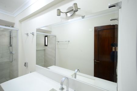 Apartamento à venda com 270m², 4 quartos e 4 vagasBanheiro