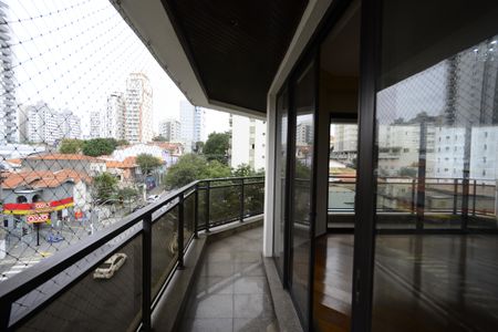 Apartamento à venda com 270m², 4 quartos e 4 vagasVaranda