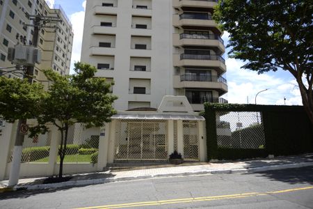 Apartamento à venda com 270m², 4 quartos e 4 vagasFachada