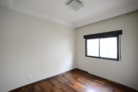 Apartamento à venda com 270m², 4 quartos e 4 vagasQuarto 1