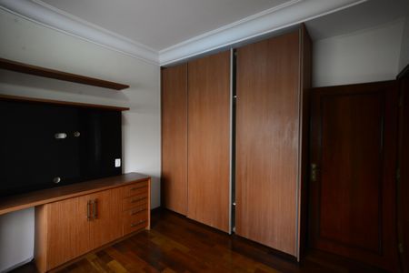 Apartamento à venda com 270m², 4 quartos e 4 vagasQuarto 2