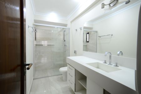 Apartamento à venda com 270m², 4 quartos e 4 vagasBanheiro