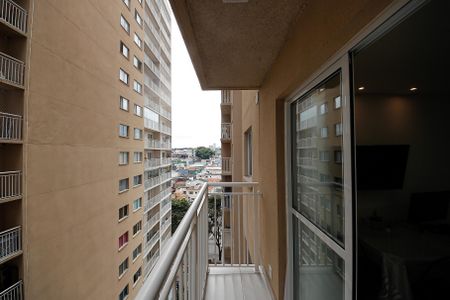 Apartamento para alugar com 35m², 2 quartos e sem vaga Apartamento para alugar com 35m², 2 quartos e sem vagaVaranda