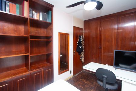 Apartamento à venda com 103m², 2 quartos e sem vagaQuarto 2