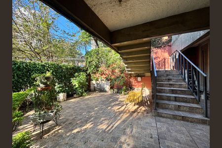 Apartamento à venda com 103m², 2 quartos e sem vagaÁrea comum