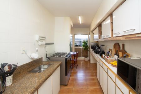 Apartamento à venda com 103m², 2 quartos e sem vagaCozinha