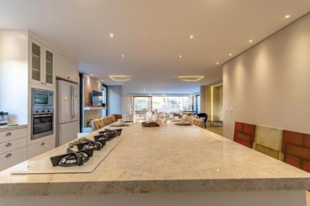 Casa de condomínio à venda com 400m², 5 quartos e 6 vagasFoto 06