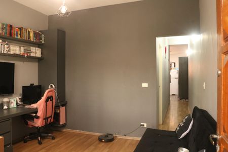 Casa à venda com 55m², 1 quarto e 2 vagasSala