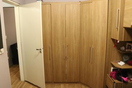 Casa à venda com 55m², 1 quarto e 2 vagasQuarto